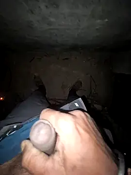 Snapshot of breejs chatting on November 19, 2025, 2:39 pm breejs online show from November 19, 2025, 2:39 pm