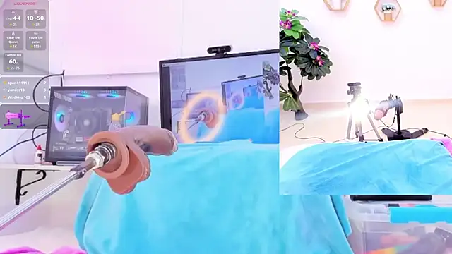 Snapshot of naty_girl_ chatting on October 8, 2025, 11:56 am naty girl online show from October 8, 2025, 11:56 am