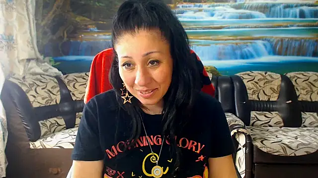 Snapshot of MoistMady chatting on May 22, 2026, 10:13 am MoistMady online show from May 22, 2026, 10:13 am