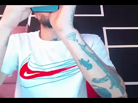 Christian Stiven1 online show from November 2, 2025, 3:17 pm