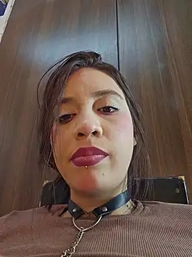 Rebeca xs online show from February 22, 2026, 9:11 am