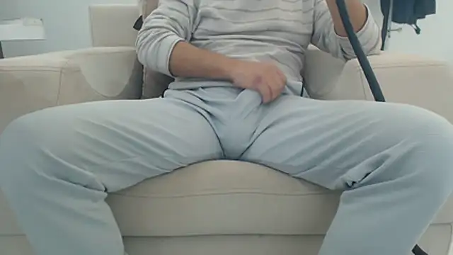 Snapshot of masterxmonster chatting on November 24, 2025, 5:07 am masterxmonster online show from November 24, 2025, 5:07 am