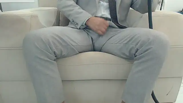 Snapshot of masterxmonster chatting on October 29, 2025, 11:14 pm masterxmonster online show from October 29, 2025, 11:14 pm