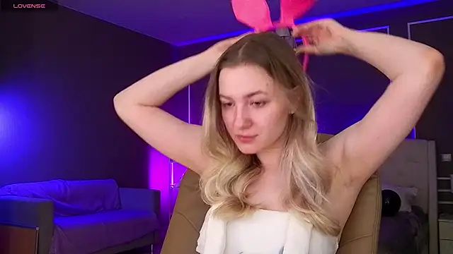 Snapshot of elinanortas chatting on October 25, 2025, 1:05 am elinanortas online show from October 25, 2025, 1:05 am