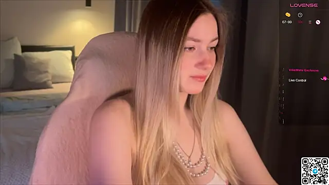 Snapshot of elinanortas chatting on November 25, 2025, 5:41 am elinanortas online show from November 25, 2025, 5:41 am