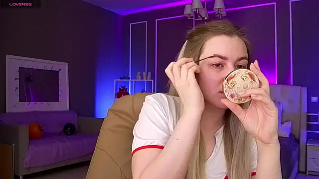 Snapshot of elinanortas chatting on October 30, 2025, 1:04 am elinanortas online show from October 30, 2025, 1:04 am