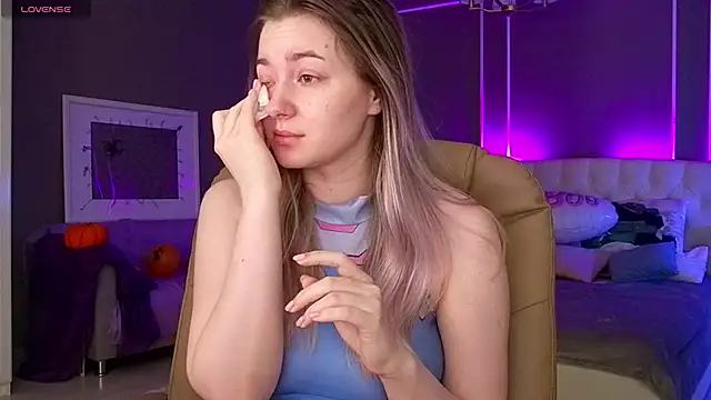 Snapshot of elinanortas chatting on November 3, 2025, 1:33 am elinanortas online show from November 3, 2025, 1:33 am