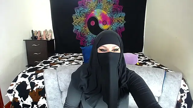 evelyn  salah online show from November 28, 2025, 11:49 pm