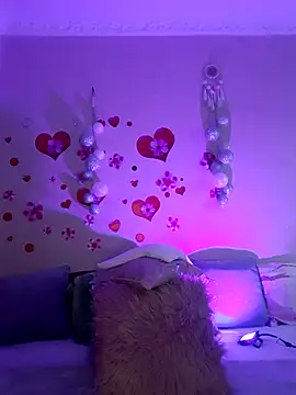 Snapshot of BellaBellaHot chatting on November 10, 2025, 12:32 pm BellaBellaHot online show from November 10, 2025, 12:32 pm