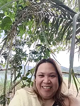 Snapshot of Sweet_asian_kylie chatting on October 29, 2025, 4:22 am Sweet asian kylie online show from October 29, 2025, 4:22 am