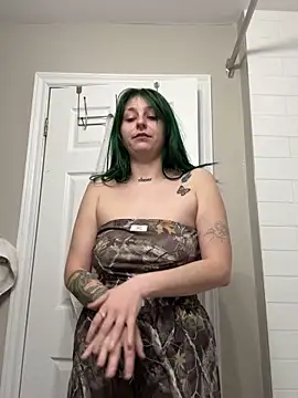 itsbabydashh online show from April 23, 2026, 1:46 pm