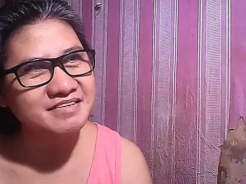 sweetsosie18 online show from November 23, 2025, 11:37 pm