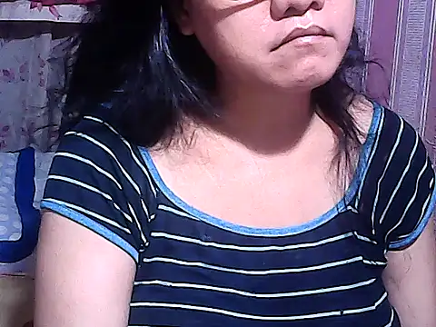 sweetsosie18 online show from November 21, 2025, 6:29 pm