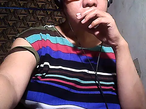 sweetsosie18 online show from January 13, 2026, 1:53 am