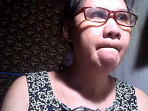 sweetsosie18 online show from May 31, 2026, 12:49 am