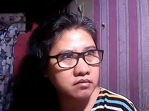 sweetsosie18 online show from October 31, 2025, 9:00 pm