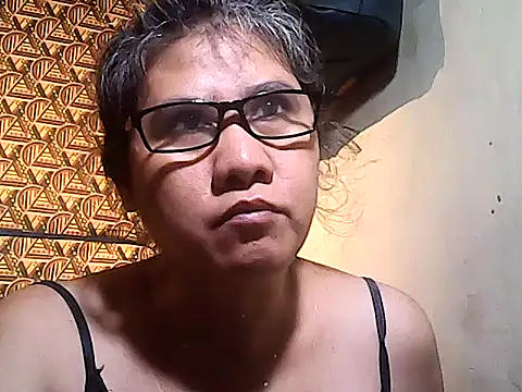 sweetsosie18 online show from December 21, 2025, 7:54 am