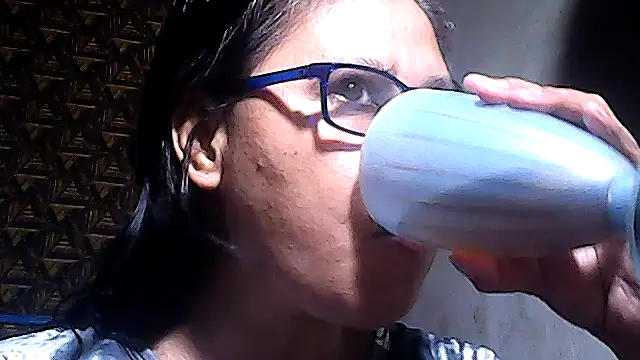 Snapshot of sweetsosie18 chatting on July 5, 2026, 9:05 am sweetsosie18 online show from July 5, 2026, 9:05 am