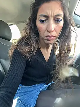 Snapshot of amanilouve chatting on January 10, 2026, 11:16 am amanilouve online show from January 10, 2026, 11:16 am