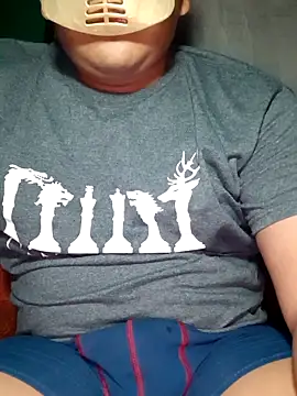 Snapshot of Efrain2090 chatting on December 3, 2025, 3:40 am Efrain2090 online show from December 3, 2025, 3:40 am