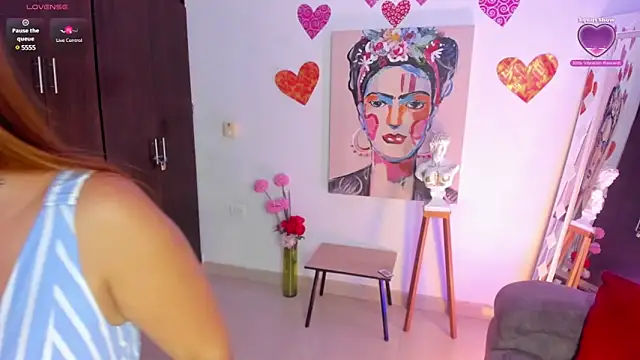 Snapshot of ROSE__15 chatting on March 13, 2025, 8:00 pm ROSE 15 online show from March 13, 2025, 8:00 pm