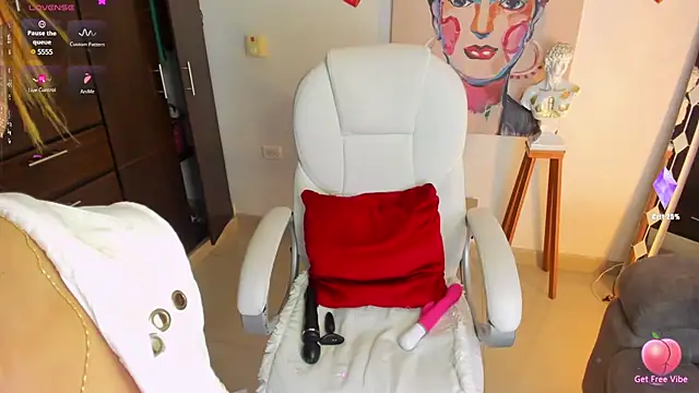 Snapshot of ROSE__15 chatting on March 23, 2025, 12:26 am ROSE 15 online show from March 23, 2025, 12:26 am