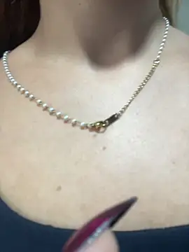 Snapshot of ROSE__15 chatting on October 31, 2025, 7:43 pm ROSE 15 online show from October 31, 2025, 7:43 pm