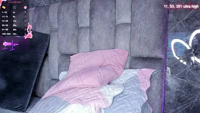 Snapshot of emily_fox1 chatting on November 22, 2025, 12:04 pm emily fox1 online show from November 22, 2025, 12:04 pm