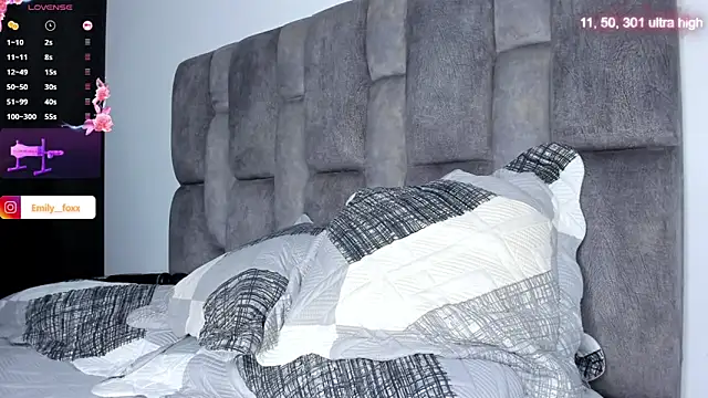 emily fox1 online show from March 26, 2026, 10:46 am