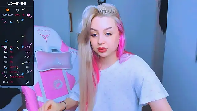 MonaLauu online show from March 19, 2025, 12:12 pm