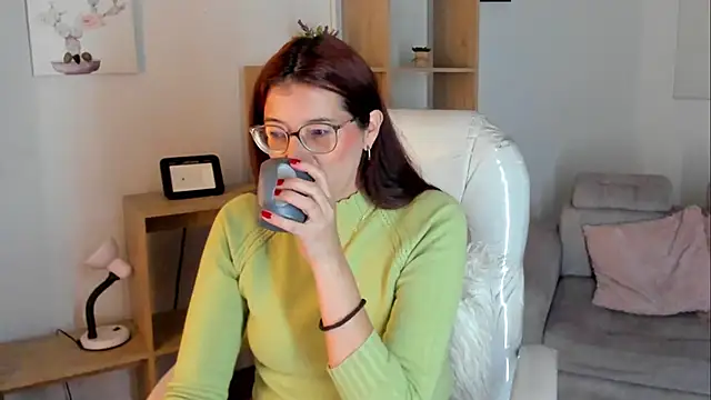 Antonnella 3 online show from November 29, 2025, 12:16 pm