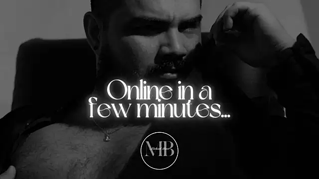 Snapshot of MichaelBear_ chatting on December 15, 2025, 1:06 pm MichaelBear online show from December 15, 2025, 1:06 pm