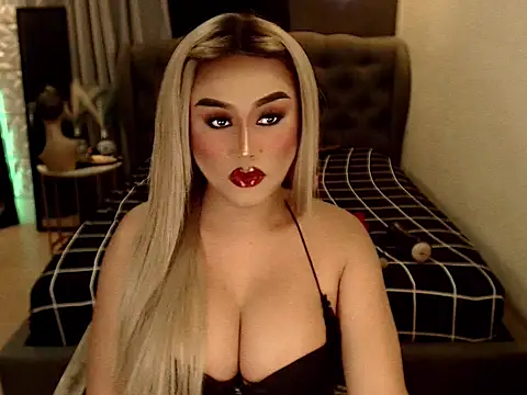 MISTRESS OF EVILCUMxx online show from January 8, 2026, 8:15 pm