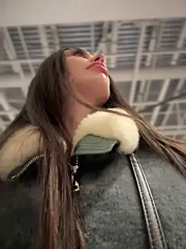 Snapshot of Emma_Catt chatting on March 2, 2026, 7:15 am Emma Catt online show from March 2, 2026, 7:15 am