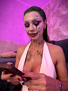 Snapshot of Emma_Catt chatting on November 1, 2025, 2:51 am Emma Catt online show from November 1, 2025, 2:51 am