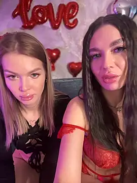 Snapshot of Emma_Catt chatting on February 15, 2026, 4:24 am Emma Catt online show from February 15, 2026, 4:24 am