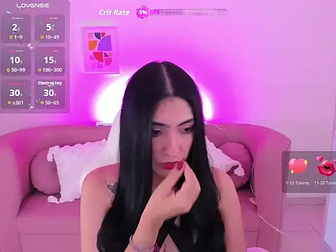 Snapshot of tatiana_prada chatting on December 2, 2025, 5:42 am tatiana prada online show from December 2, 2025, 5:42 am