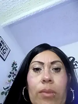 Tania mature online show from March 26, 2026, 5:22 pm