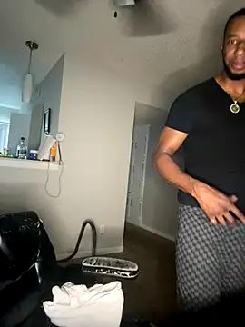 Snapshot of bosstang770 chatting on November 27, 2025, 10:43 pm bosstang770 online show from November 27, 2025, 10:43 pm