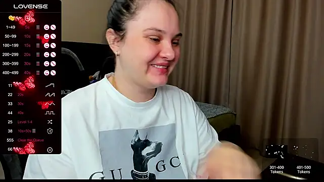 Snapshot of AlanaBrox chatting on October 19, 2025, 10:01 pm AlanaBrox online show from October 19, 2025, 10:01 pm