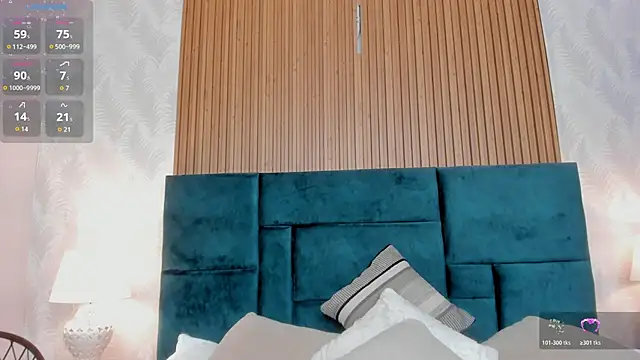 Snapshot of Kareena_chopra chatting on February 24, 2026, 12:28 pm Kareena chopra online show from February 24, 2026, 12:28 pm