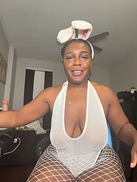 TilaTotti online show from April 6, 2026, 4:46 am