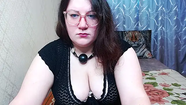 Sindy Jeniceee online show from December 2, 2024, 7:31 am