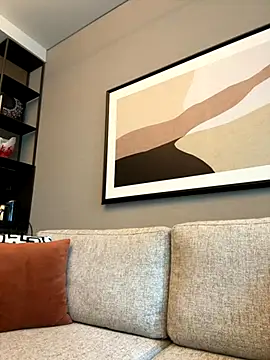 DoriDeluxe66 online show from October 2, 2025, 12:08 pm