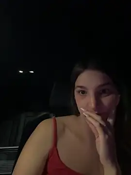 DoriDeluxe66 online show from September 22, 2025, 8:37 pm