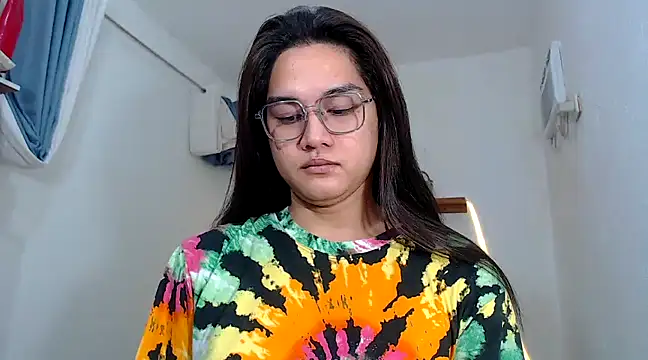 Snapshot of MarieLoveGlamorous chatting on February 2, 2025, 9:07 am MarieLoveGlamorous online show from February 2, 2025, 9:07 am