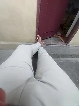 Snapshot of Stripkomal chatting on January 14, 2026, 12:09 pm Stripkomal online show from January 14, 2026, 12:09 pm