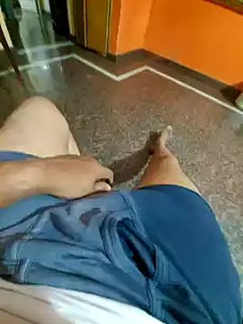 Snapshot of Stripkomal chatting on March 15, 2025, 4:21 pm Stripkomal online show from March 15, 2025, 4:21 pm