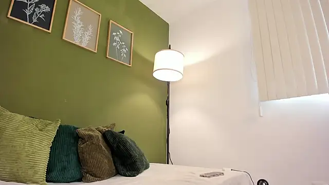 Snapshot of karlye_5 chatting on September 12, 2025, 1:11 pm karlye 5 online show from September 12, 2025, 1:11 pm