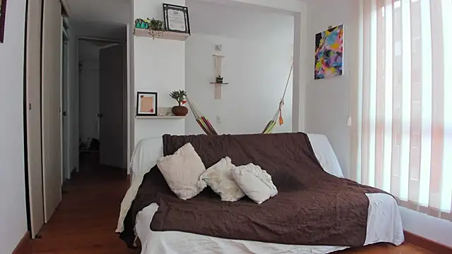 Snapshot of karlye_5 chatting on February 22, 2025, 3:58 pm karlye 5 online show from February 22, 2025, 3:58 pm